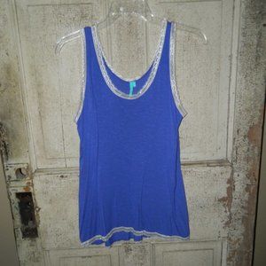 Umgee Lace Edge Tank Top Size 1XL  (D17)